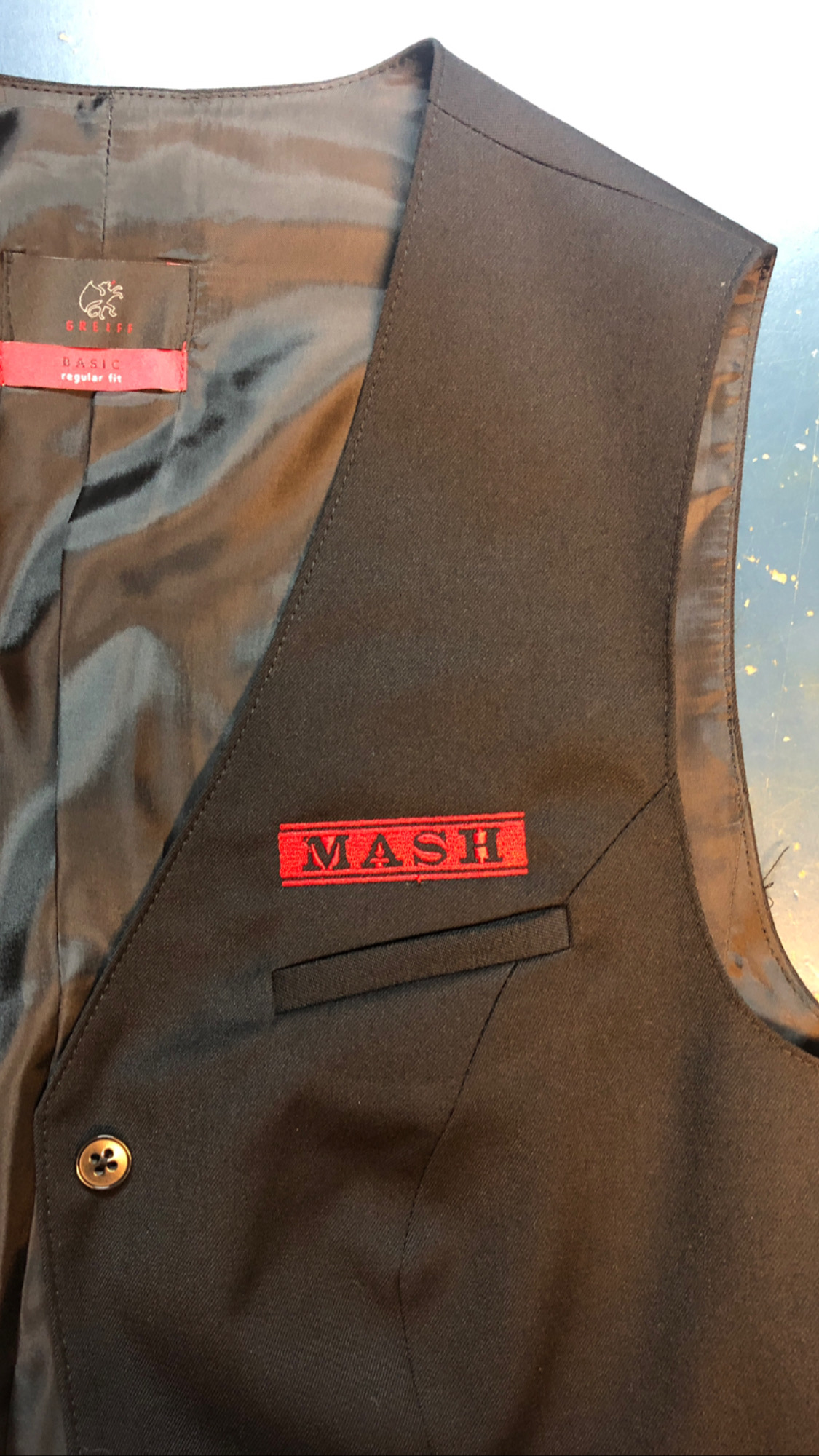 8EF85AC7-90B9-4F37-A66D-048590303CB0