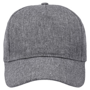 Cappen har et højt frontpanel, som giver en stor og flot flade til brodering af logo